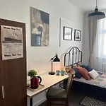 Happy8 Hostal