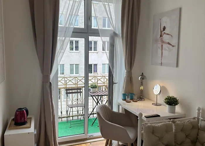 Happy8 * غدينيا