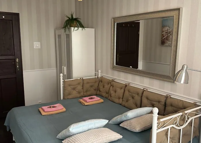 Happy8 * غدينيا