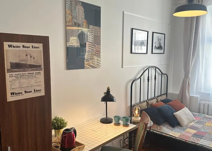 بيت شباب Happy8