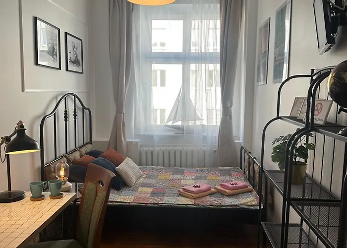 بيت شباب Happy8 *