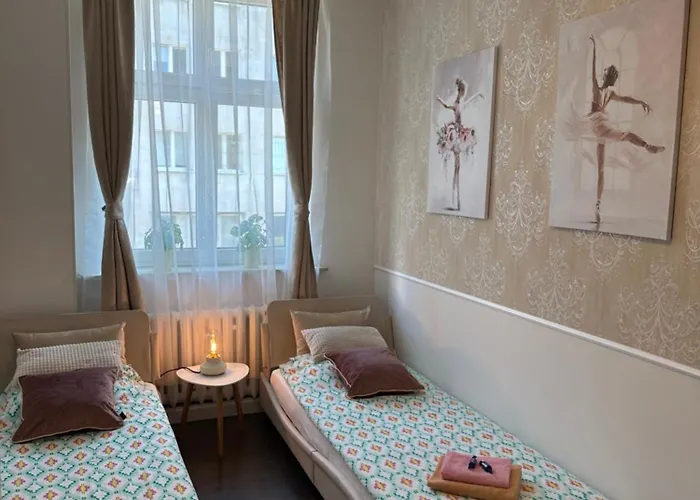 بيت شباب Happy8 *