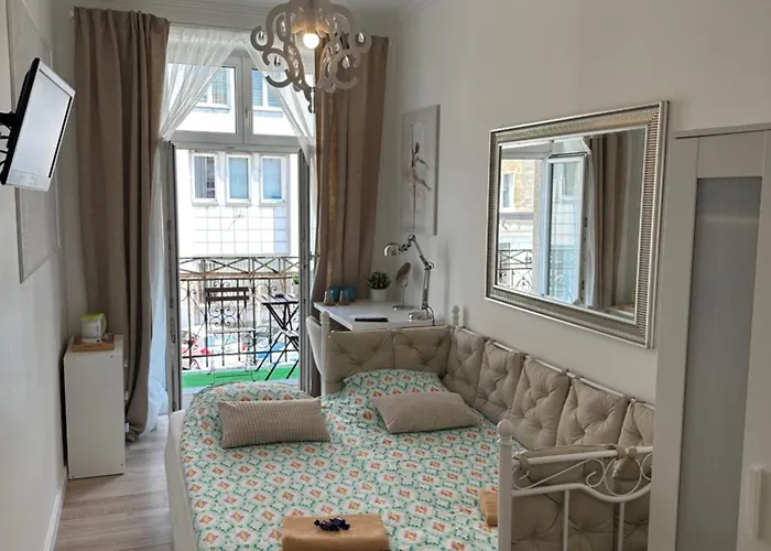 Happy8 بيت شباب