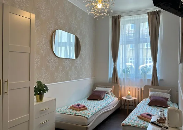 بيت شباب Happy8 غدينيا