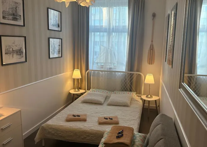 بيت شباب Happy8 *