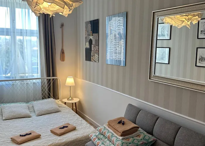 Happy8 * غدينيا