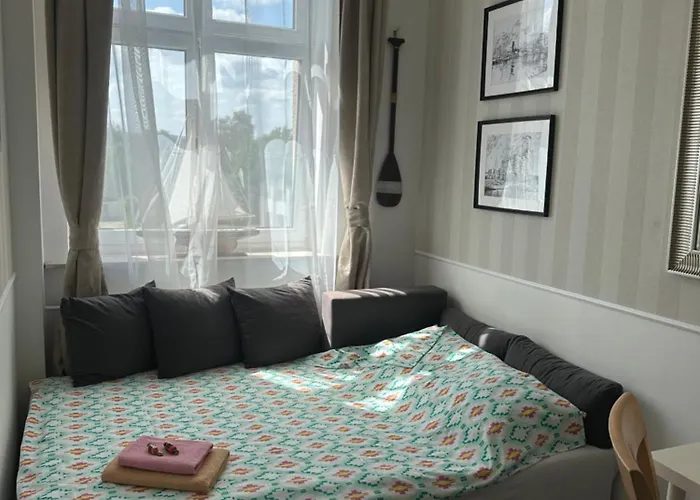 Happy8 * غدينيا